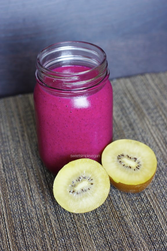 Golden Kiwi Pitaya Smoothie