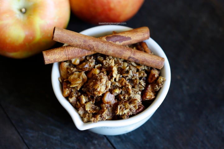 Date-Sweetened Apple Pie Granola (oil- & gluten-free)