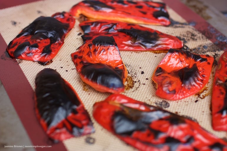 How To Roast Red Peppers! {Oil-free}