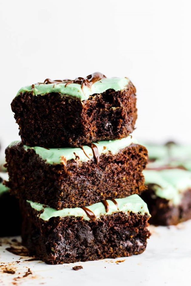 Mint Chocolate Chip Brownies + Vegan St. Patrick's Day Collab sweetsimplevegan.com
