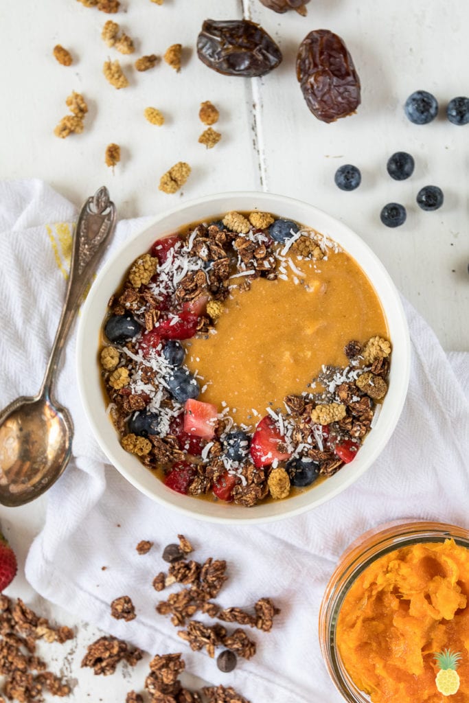 You'll feel like you're having dessert for breakfast with this Sweet Potato Pie Smoothie Bowl! {easy & gluten-free} sweetsimplevegan.com #sweetpotatosmoothiebowl #sweetpotatopie #veganbreakfast