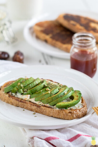 The PERFECT sweet & savory breakfast combo: Avocado French Toast that is vegan & oil-free! sweetsimplevegan.com