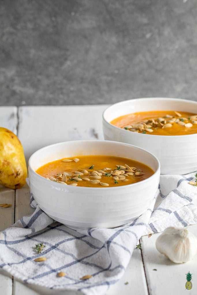Easy Roasted Butternut Squash and Pear Soup {easy & oil-free}