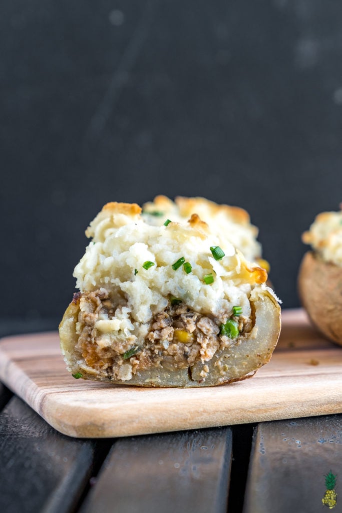 Vegan Shepherd's Pie Potato Boats #holiday #easy #vegan #sweetsimplevegan #christmas #party #appetizer #entree #thanksgiving #shepherdspie