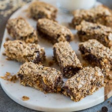 Chocolate Chip Protein Cookie Bars (Oil-free)