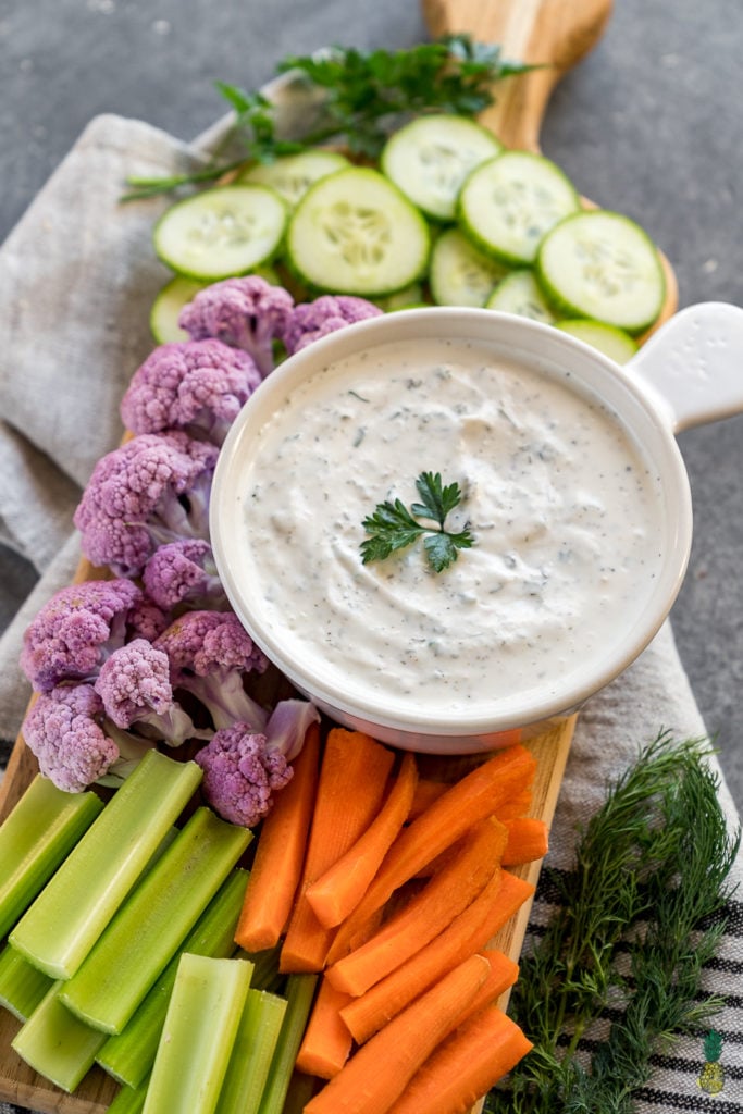 Homemade ranch dressing is SO easy to make! This is the BEST vegan ranch dressing you will have, definitely a must try! #vegan #sweetsimplevegan #veganranch #dressing #glutenfree #easy #appetizers #sides #salads #homemade #party