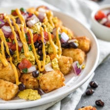 Breakfast Tater Tot Nachos aka Totchos {vegan}