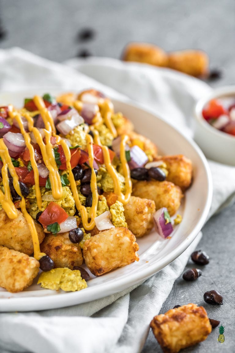 Breakfast Tater Tot Nachos aka Totchos {easy + vegan}