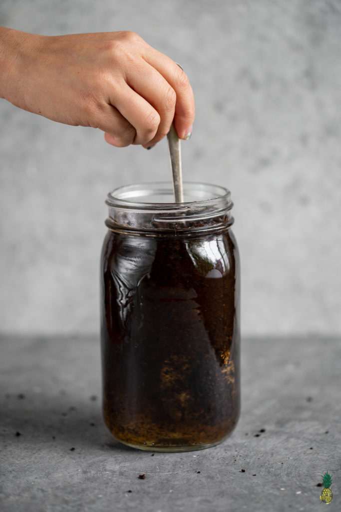 An easy guide to making the perfect cold brew at home! #coldbrew #coffee #diy #howto #vegan #easy #budgetfriendly #moneysaver #cheap #foolproof #breakfast #musthave #sweetsimplevegan