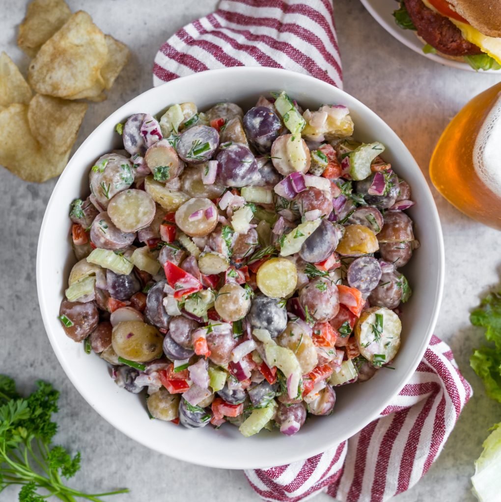 a perfect potato salad recipe for summer cookouts and barbecues. #vegan #summer #potatosalad #sidedish #memorialday