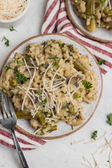 A quick and easy mushroom risotto that can be made in minutes in a rice cooker!