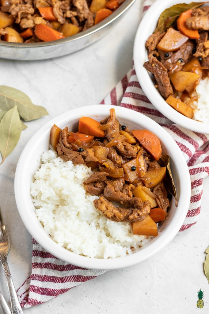 Vegan Filipino Adobo with soy curls! Gluten-free and easy to make in less than 30 minutes. 