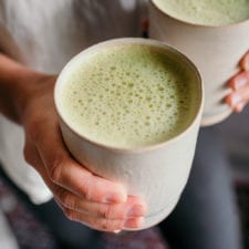 Easy Vegan Matcha Latte (3-Ingredients + Date-Sweetened)