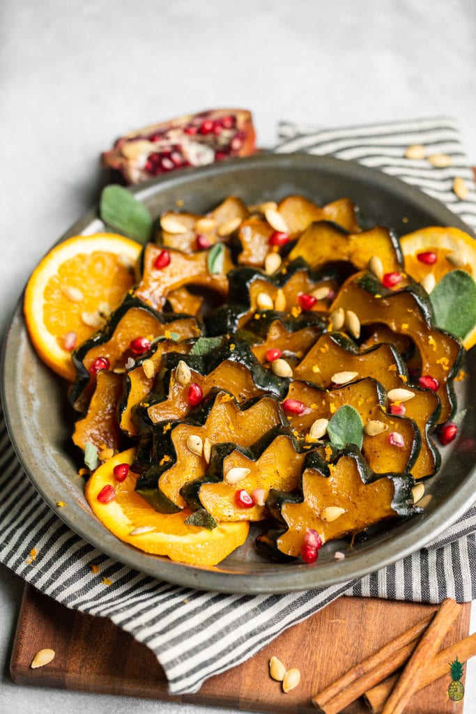 Maple Roasted Acorn Squash Thanksgiving