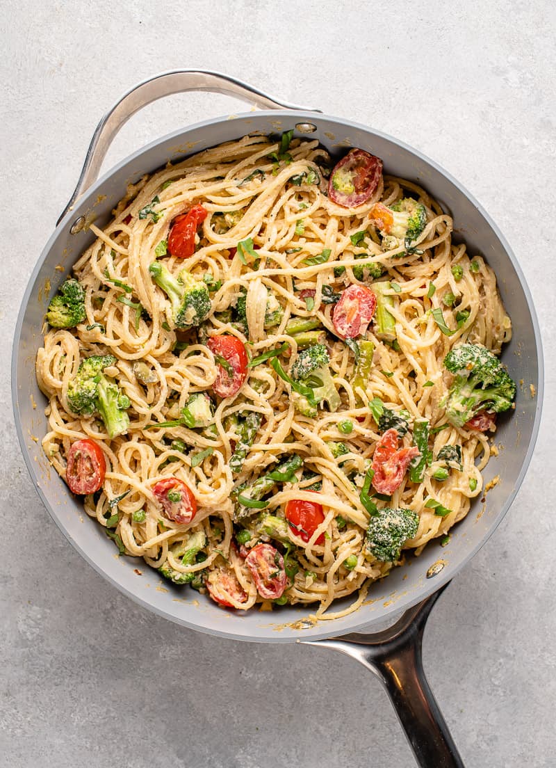 Overhead image of easy vegan pasta primavera in pan