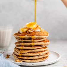 Blender Oatmeal Pancakes (Vegan)
