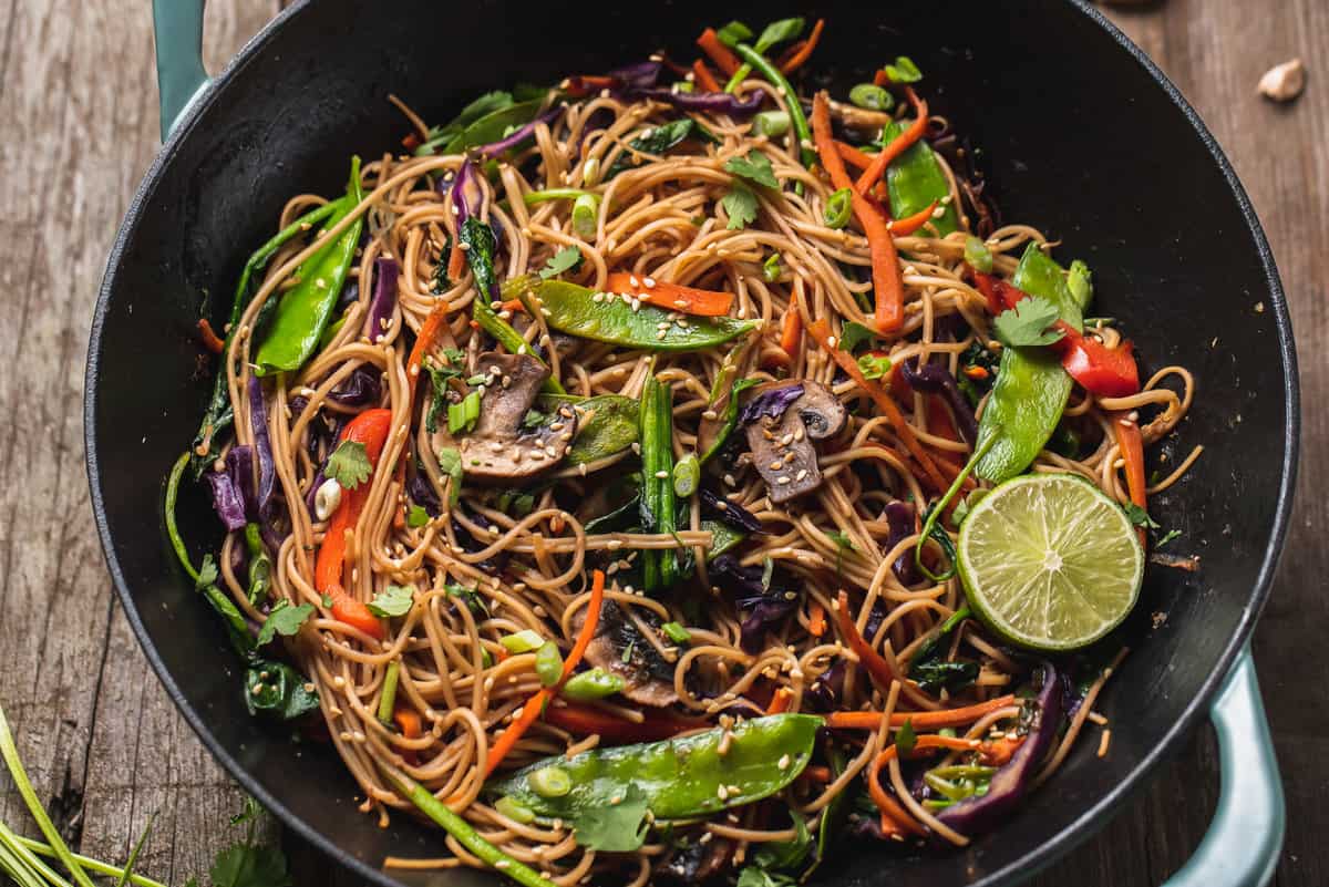 Ramen Noodle Stir Fry (Quick + Easy Recipe) - The Simple Veganista