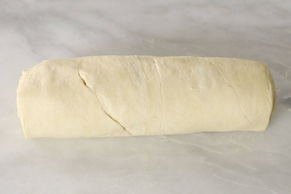 how to make Vegan Jalapeño Popper Rolls