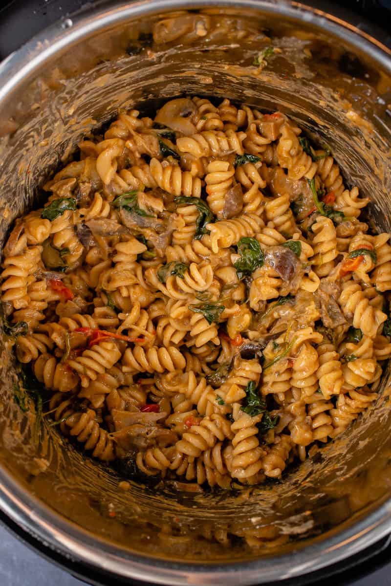 close up photo Instant Pot Creamy Red Curry Pasta