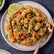 Instant Pot Creamy Red Curry Pasta