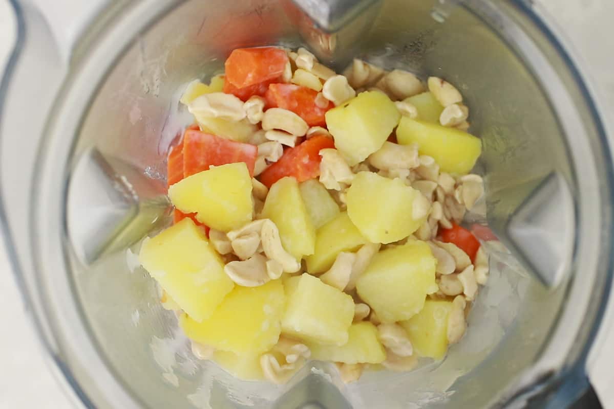 potatoes, carrots and cashews in blender