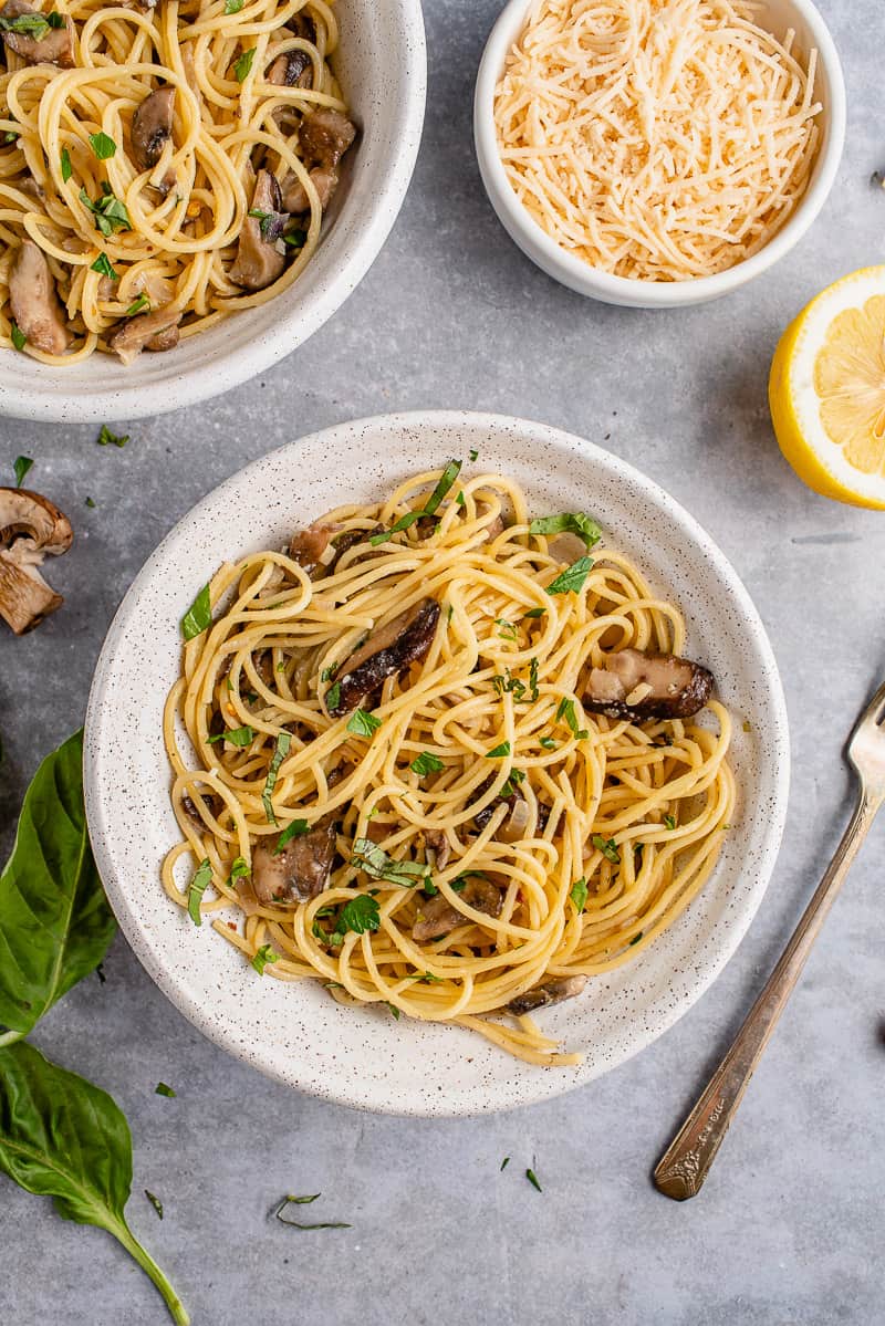 Creamy Garlic Butter Miso Pasta with Shiitake Mushrooms - BEYOND THE NOMS