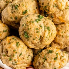 Vegan Red Lobster Cheddar Bay Biscuits (Copycat)