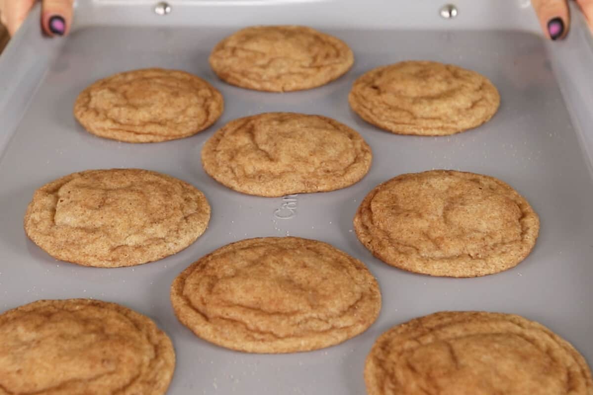 step by step baked snickerdoodles