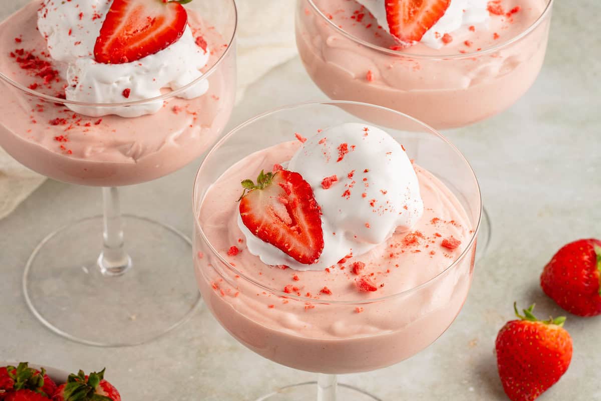 Vegan Strawberry Mousse (no Tofu!) - Sweet Simple Vegan