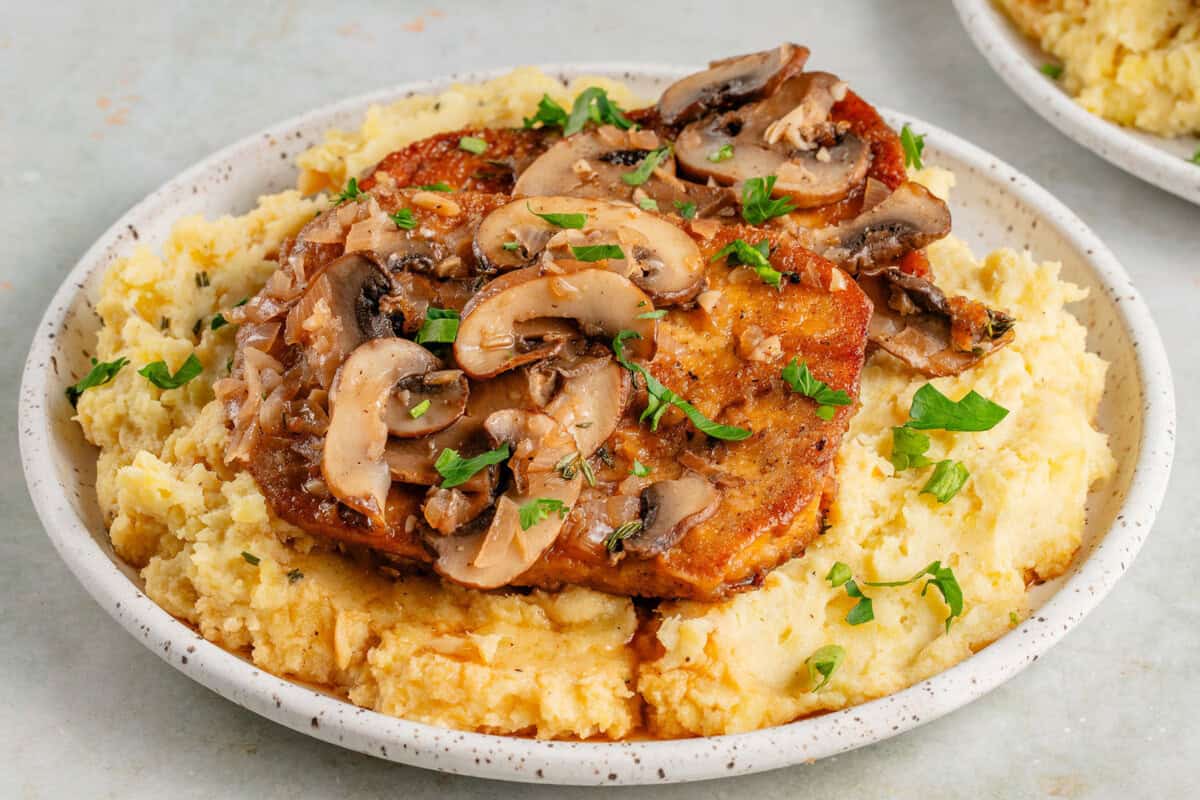 tofu marsala served over mashed potatoes