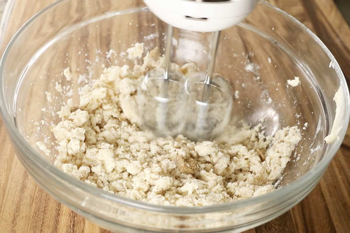 whipping sugar, brown sugar and softened butter in large glass bowl