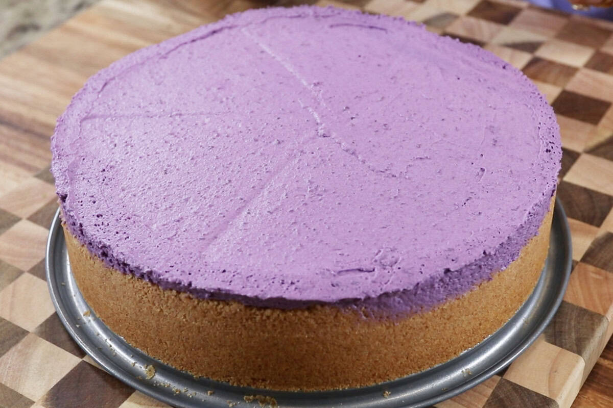 finished ube pie before being topped