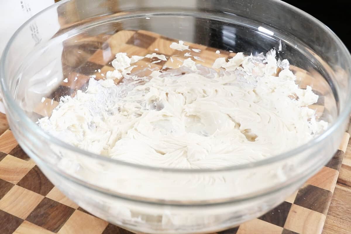 whipped cream cheese and sugar in a bowl