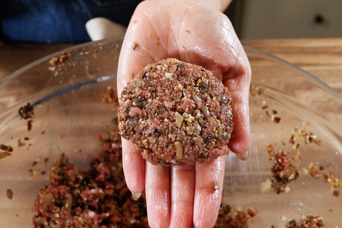 forming burger steak patties with hand