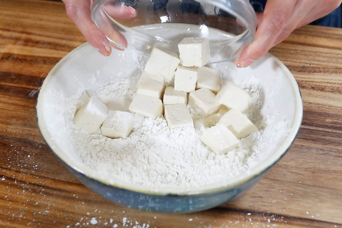 coating the tofu in cornstarch