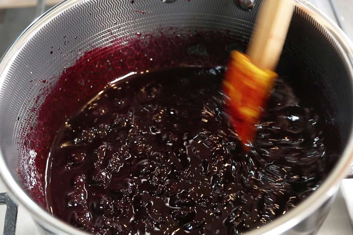 cooking blueberry filling for vegan Lemon Blueberry Sweet Rolls 