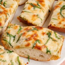 Cheesy Pesto Garlic Bread Recipe