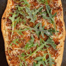 Easy Caramelized Onion Flatbread