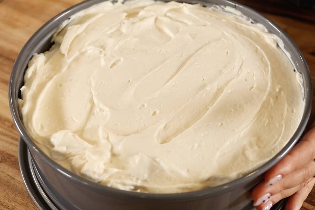 tiramisu cheesecake before adding the topping