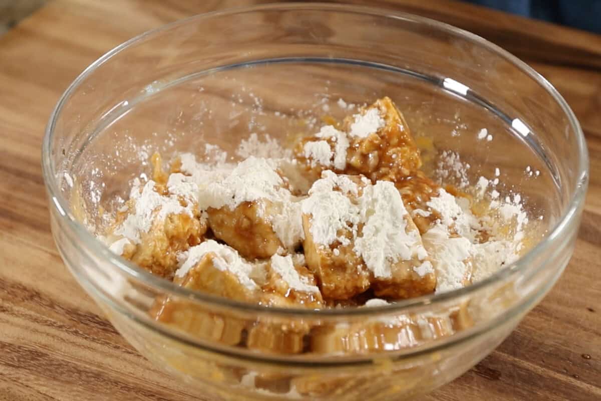 coating the tofu with cornstartch