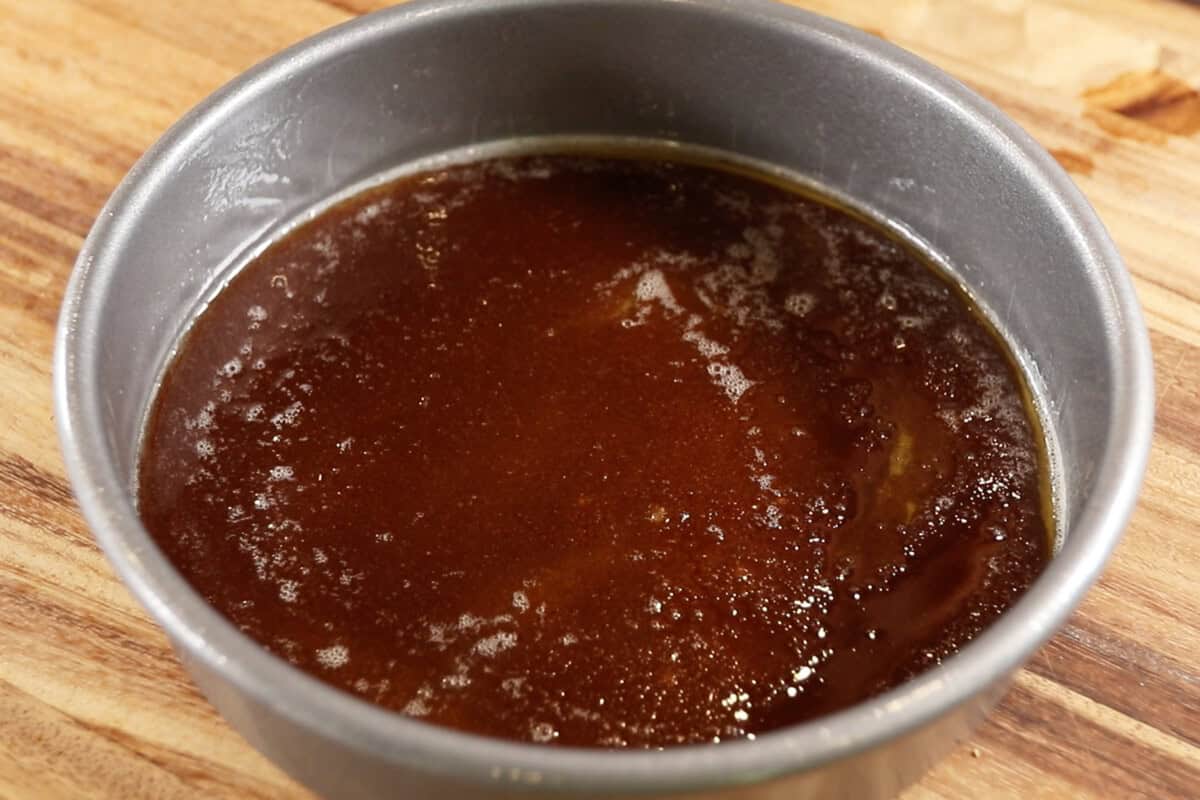 layer of caramel in the cake pan