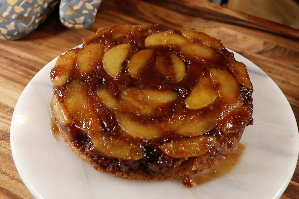 finished caramel apple upside down cake