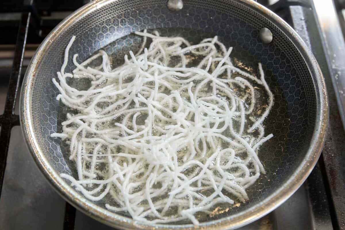 puffed rice noodles after being fried