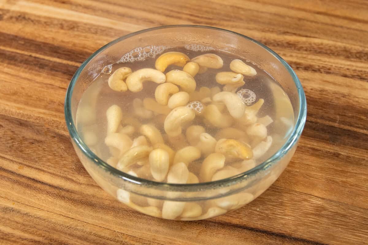 soaking cashews